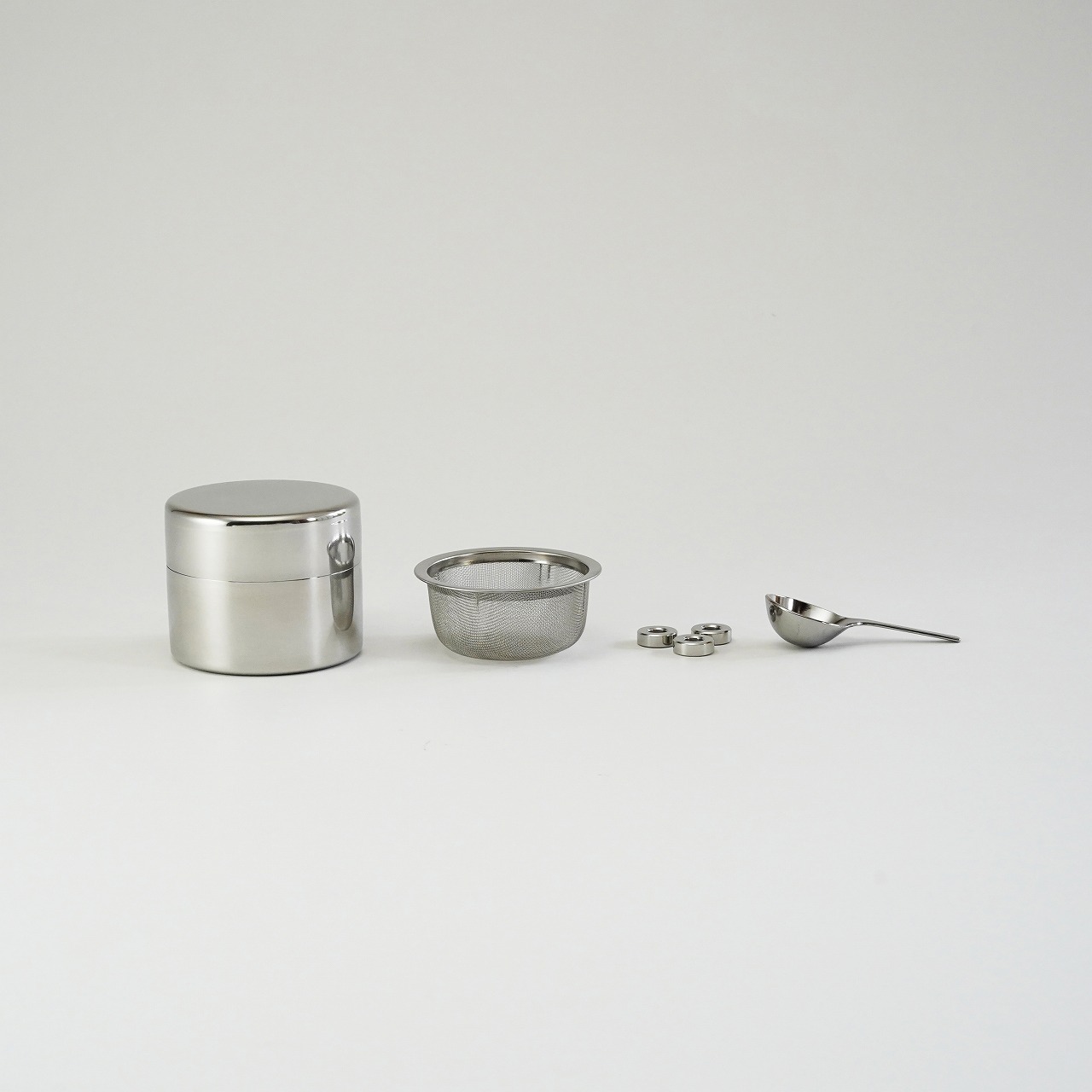 茶こし缶（近藤さんの茶ふるい缶）の画像
