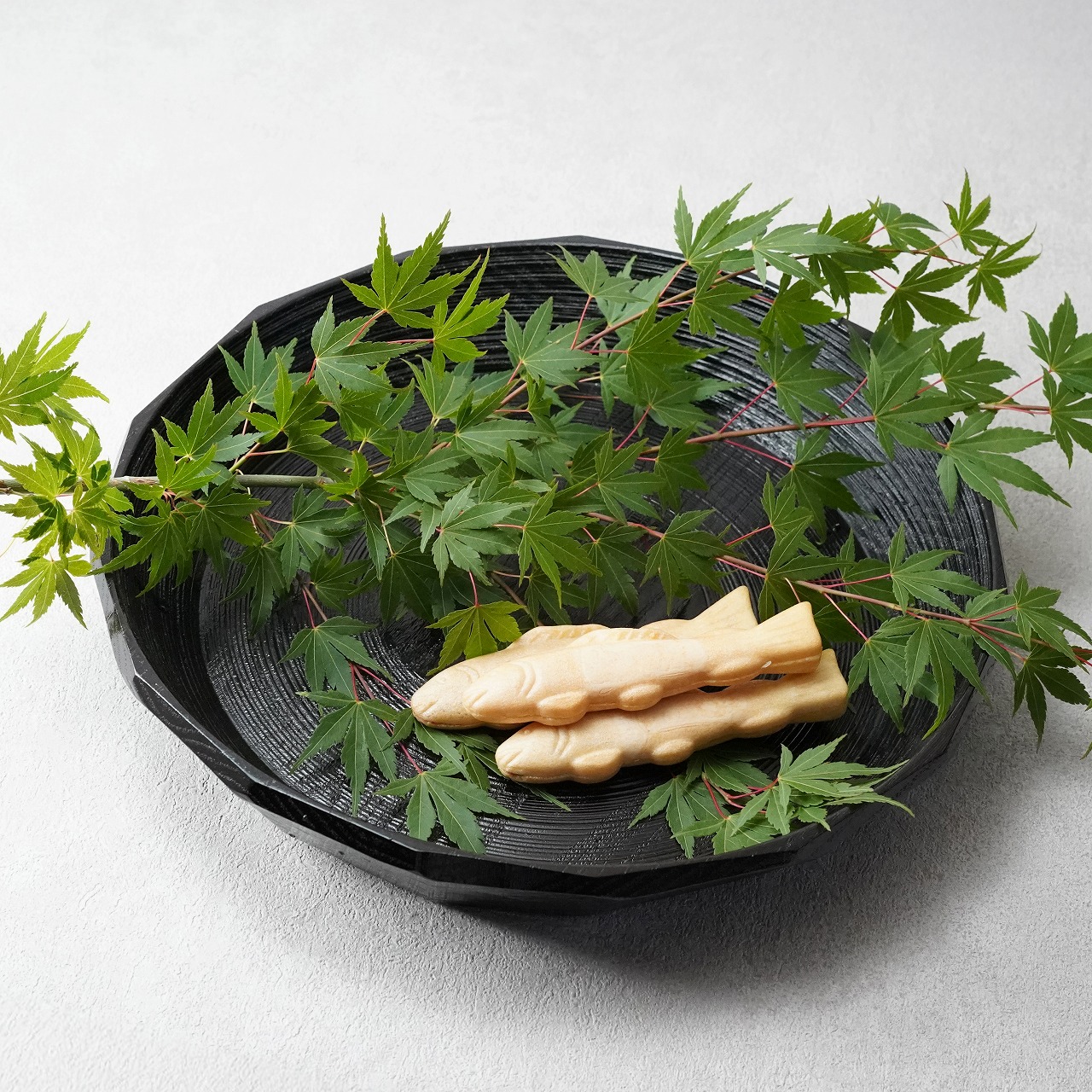 村瀬治兵衛　沢栗ハツリ盆 深 1尺2寸の画像