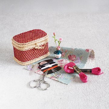 小さな小さなお裁縫かご　桐箱入の画像