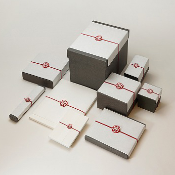 蓬莱小箱 葉付き橙・小