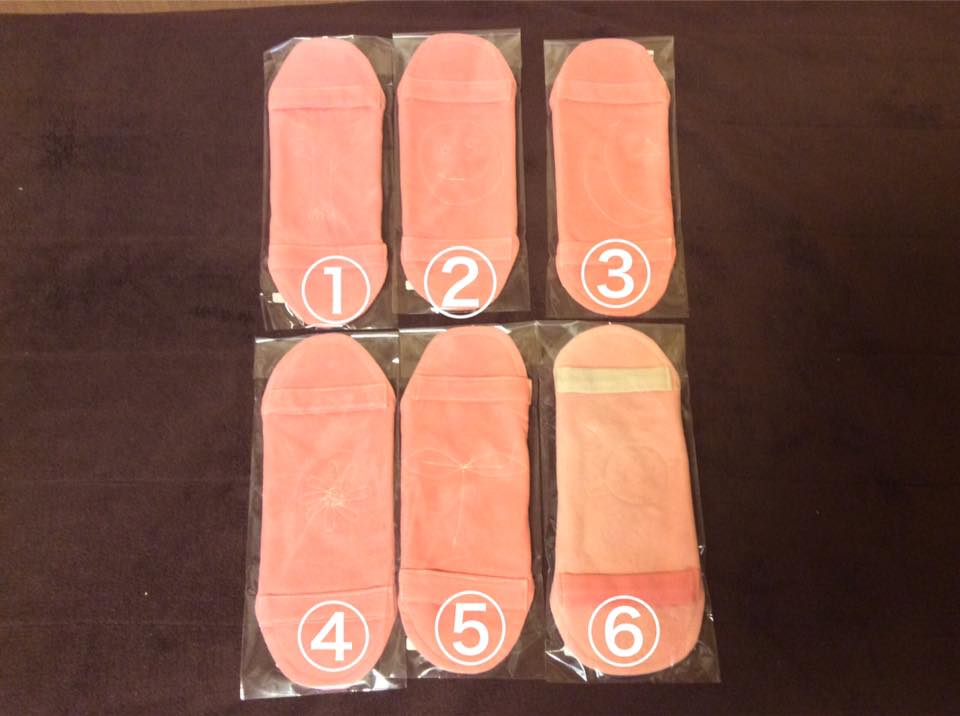 草木染めナプキンホルダー　(あかねだま)の画像