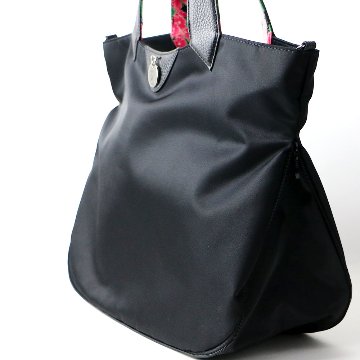 ナイロン/牛革バッグ 底ファスナー付 二本手の画像