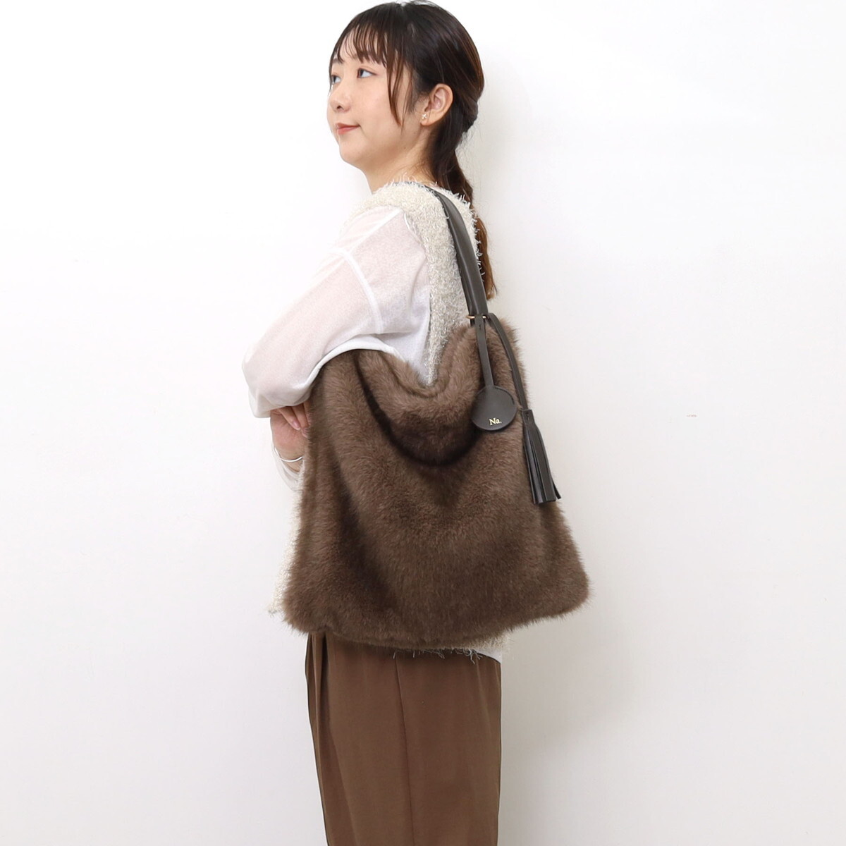 FAKE FUR ONESHOULDER BAG/A4対応の画像