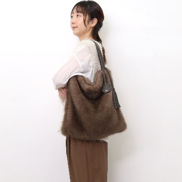 FAKE FUR ONESHOULDER BAG/A4対応の画像