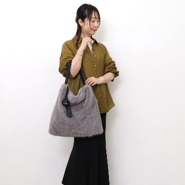 FAKE FUR ONESHOULDER BAG/A4対応の画像