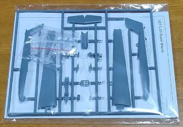 KPモデル 1/72 LET L-23 スーパーブラニック "インターナショナル" プラモデル KP0520の画像