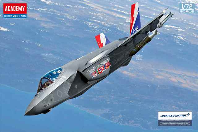 アカデミー 1/72  F-35A ライトニングII "1000th"  プラモデル AC12591の画像