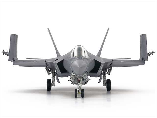 タミヤ 1/48 ロッキード マーチン F-35C ライトニングII プラモデル 61127の画像