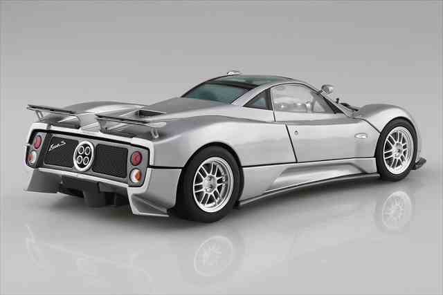 アオシマ 1/24 '00 パガーニ ゾンダ C12S プラモデル TTSC07の画像