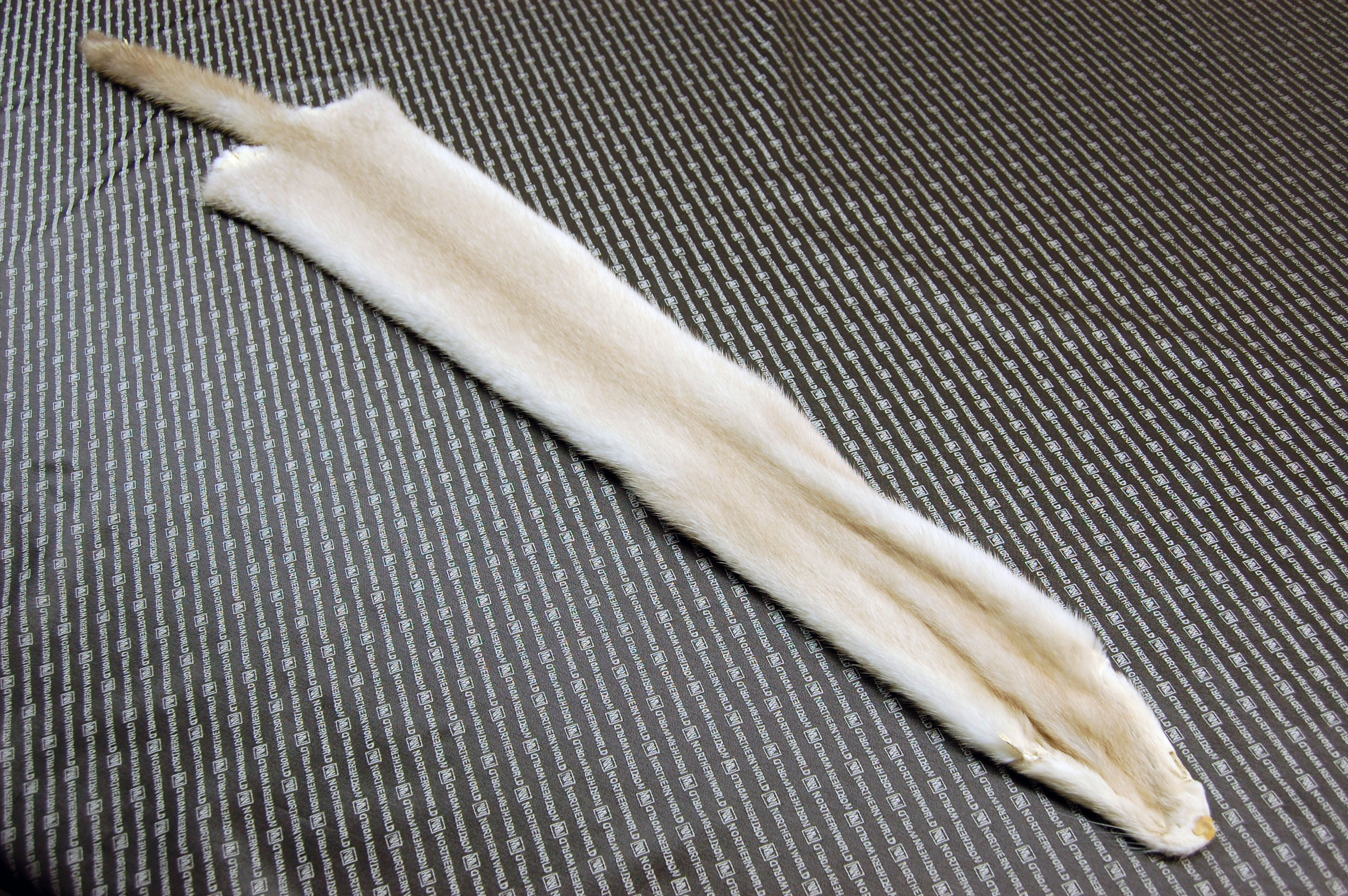 ミンク原反　ラベンダーの画像