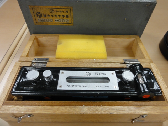 精密平型水準器の画像