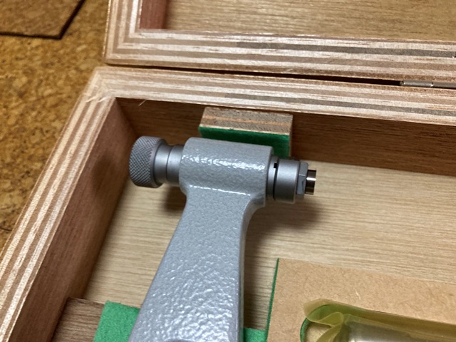 替アンビル式デジタルマイクロメータの画像
