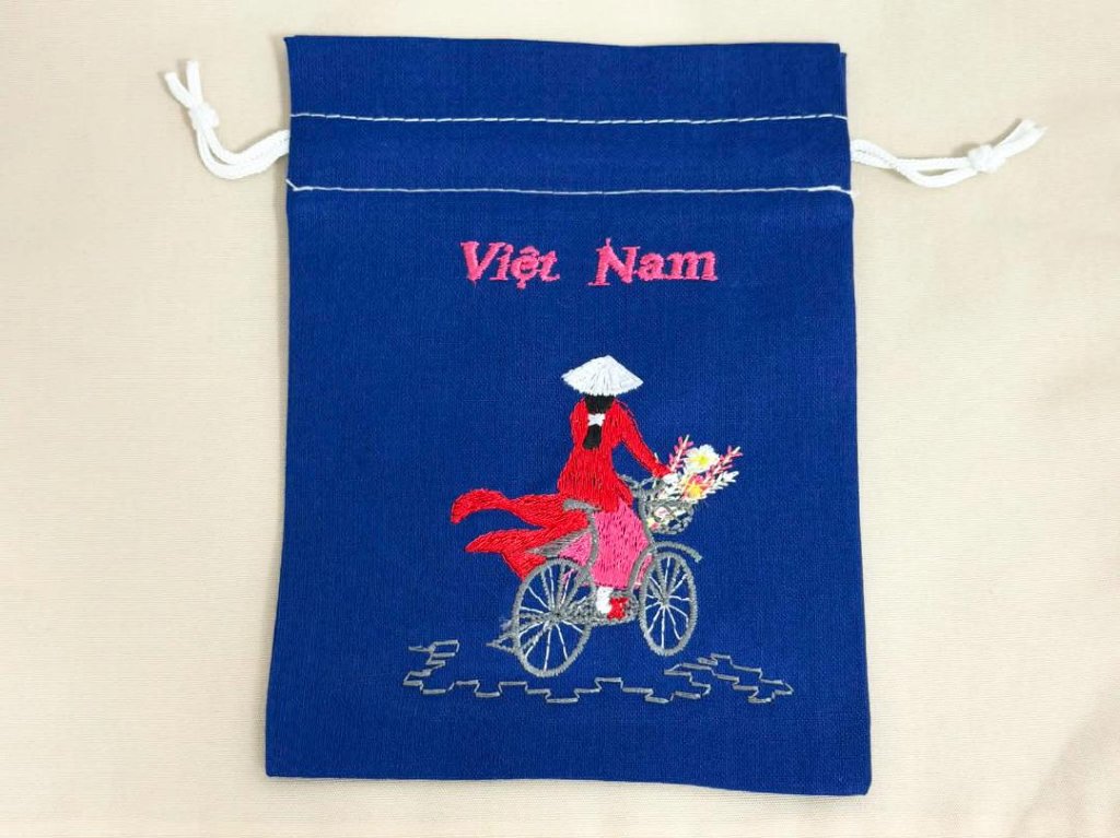 ベトナム刺繍小さなポーチ・ネイビー（B柄）の画像
