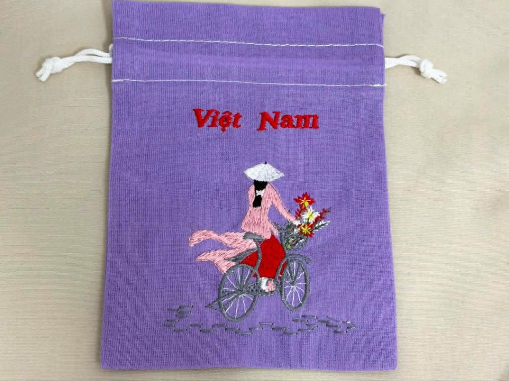 ベトナム刺繍小さなポーチ・パープルの画像