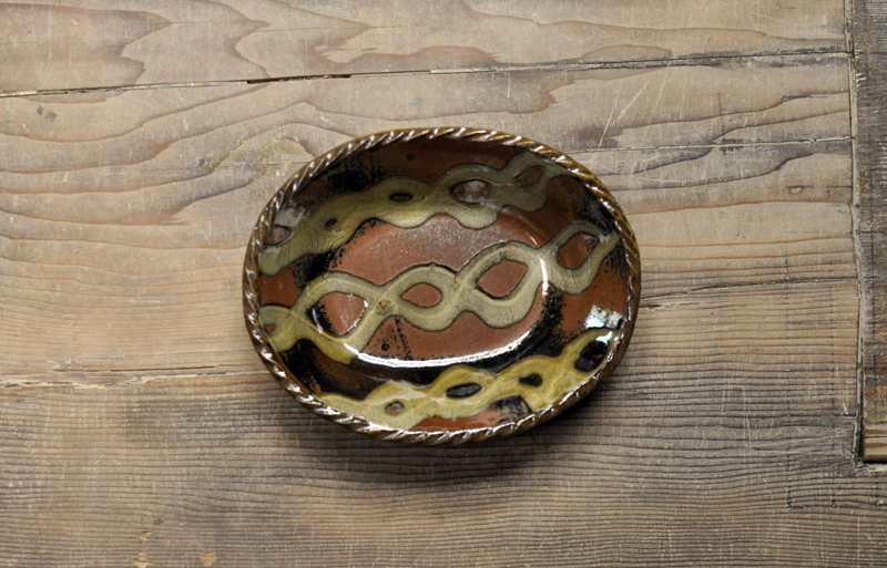 【訳あり】スリップウェア　楕円鉢（茶網）の画像