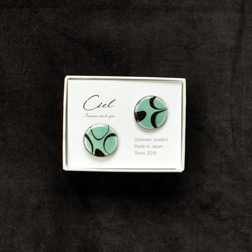 Ciel ピアス (L) green 丸の画像