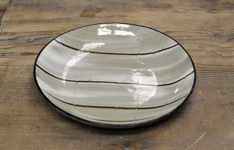 【訳あり】スリップウェア　パスタ皿（白棘）2の画像