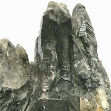 天然石  ガネーシュヒマール産  水晶　角閃石 クラスター クローライトINクォーツ 限定品　916の画像
