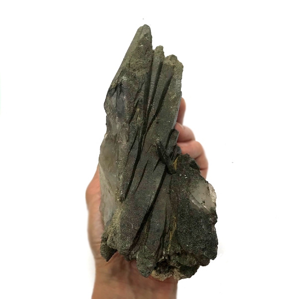 天然石  ガネーシュヒマール産  レインボー水晶 クラスター  クローライトINクォーツ  限定品　917の画像