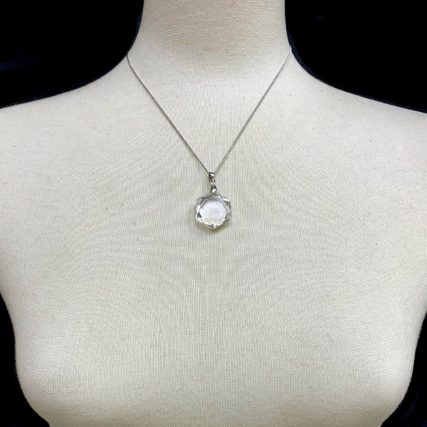 天然水晶 クリスタル 六芒星 ヘキサゴン  ネックレス (102) 「お任せ品」 の画像
