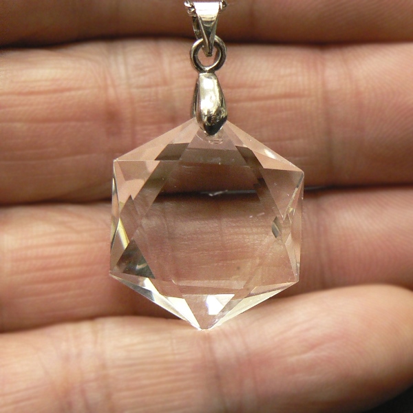 天然水晶 クリスタル 六芒星 ヘキサゴン  ネックレス (102) 「お任せ品」 の画像