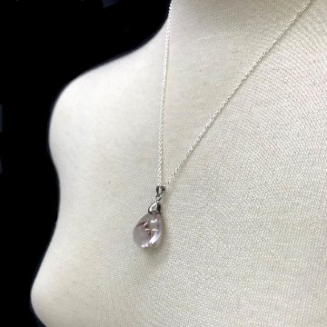 天然石 レッドファントム ペンダント ネックレス (10) シルバー磨き用布付の画像