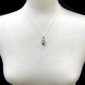 天然石  レッドファントム ペンダント ネックレス (04) シルバー磨き用布付の画像