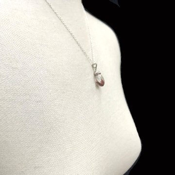 天然石  レッドファントム ペンダント ネックレス (04) シルバー磨き用布付の画像