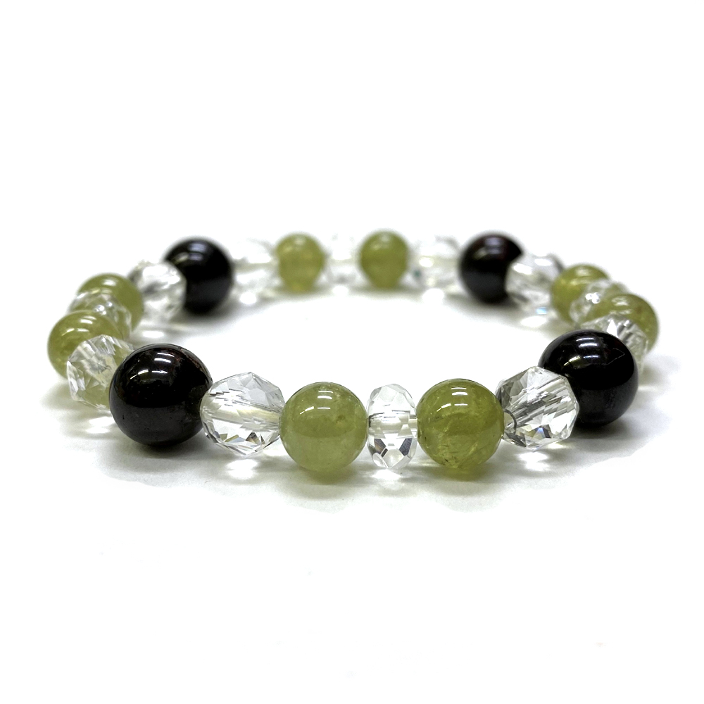 ブレスレット(ゴム・紐編み)/ガーネット｜kiraworld (キラワールド)