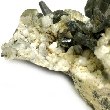 天然石  ガネーシュヒマール産 ヒマラヤ水晶 クラスター  クローライトINクォーツ  限定品 943の画像