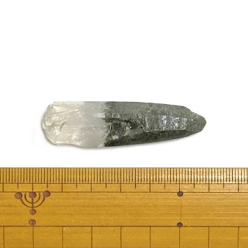 天然石  ガネーシュヒマール産  ヒマラヤ水晶 クラスター  クローライトINクォーツ  限定品 950の画像