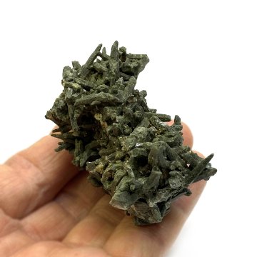 天然石  ガネーシュヒマール産  ヒマラヤ水晶 クラスター  クローライトINクォーツ  限定品 951画像