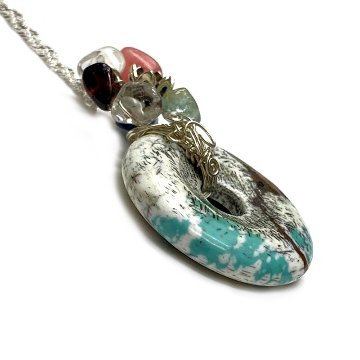 天然石 ターコイズ ペンダントトップ  シルバーワイヤー ジュエリー  ネックレス（212）シルバー磨き用布付 の画像