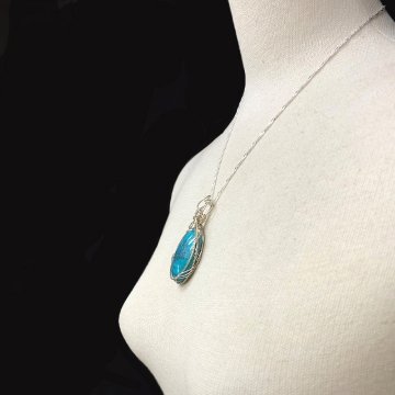 天然石 ターコイズ ペンダント シルバーワイヤー ジュエリー  ネックレス（213）シルバー磨き用布付 の画像