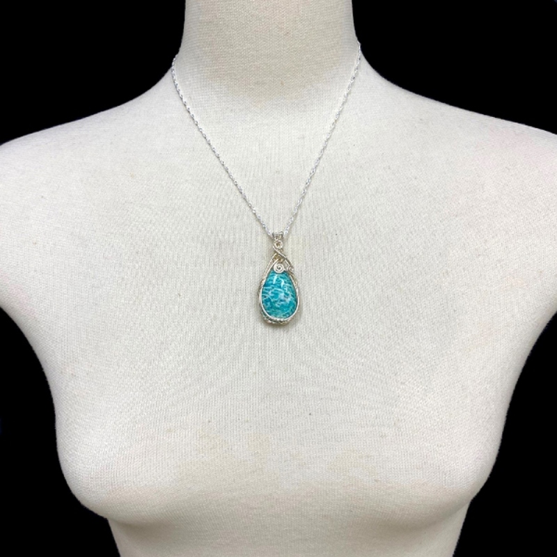 天然石 アマゾナイト ペンダント シルバーワイヤー ジュエリー  ネックレス（207） シルバー磨き用布付 の画像