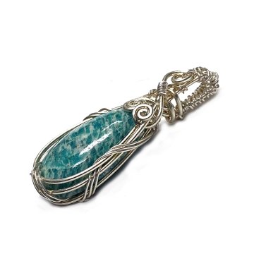 天然石 アマゾナイト ペンダント シルバーワイヤー ジュエリー  ネックレス（207） シルバー磨き用布付 の画像