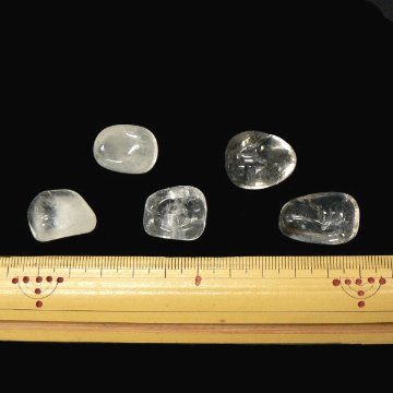 【おまかせ品】 天然石 水晶 (クォーツ) 研磨済み タンブル100g画像