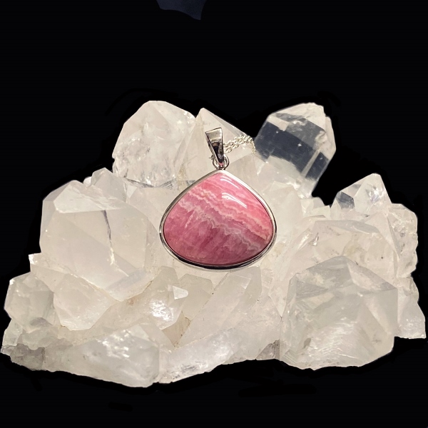 天然石  インカローズ  ペンダント ネックレス  （2306）シルバーチエーン・シルバー磨き用布付き画像