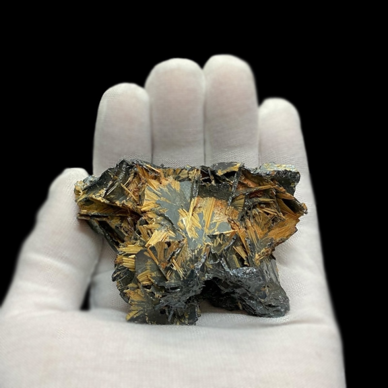  天然石  ゴールドタイチンルチル  原石 クラスター ヘマタイト結晶  (701)　激レア！の画像