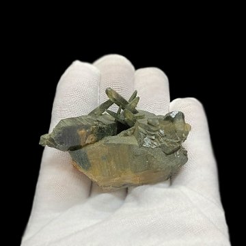 天然石  ガネーシュヒマール産  ヒマラヤ水晶 クラスター  クローライトINクォーツ（2572）の画像