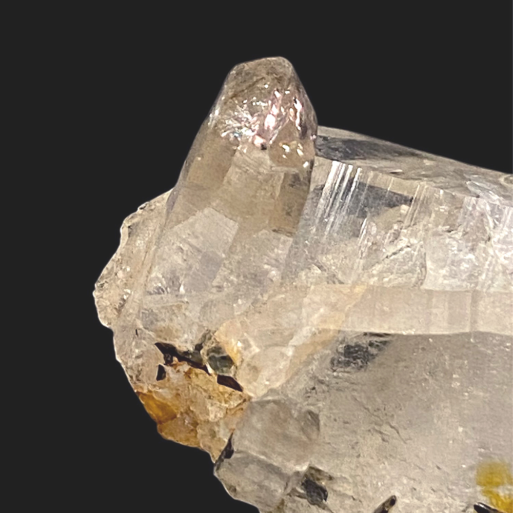 天然石  ガネーシュヒマール産  ヒマラヤ水晶 クラスター  クローライトINクォーツ（2577）の画像