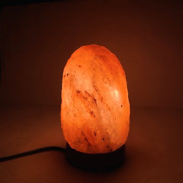 ヒマラヤ岩塩ランプ　洗浄済（115）ピンク岩塩ランプ　ソルトランプ  (限定1)の画像
