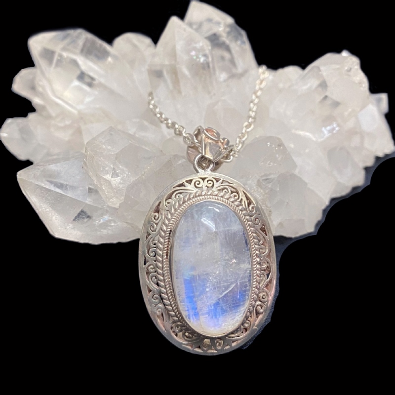 天然石 ブルームーンストーン ペンダント ネックレス（25112）シルバー磨き用布付 の画像