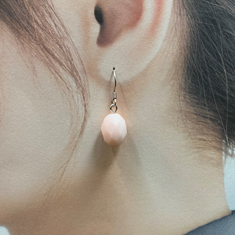 天然石 ピンクオパール ピアス (25120) ハンドメイド  シルバー磨き用布付の画像