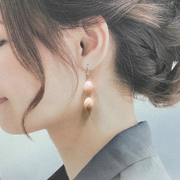 天然石 ピンクオパール ピアス (25121) ハンドメイド  シルバー磨き用布付の画像