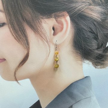 天然石 ゴールドルチルクォーツ ピアス  (25126)  シルバー磨き用クロス付の画像