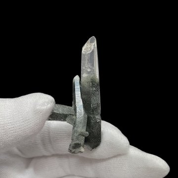 天然石  ガネーシュヒマール産  ヒマラヤ水晶 クラスター  クローライトINクォーツ（2644）の画像