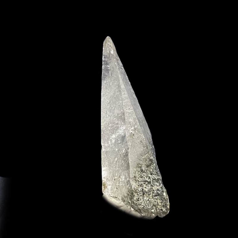 天然石  ガネーシュヒマール産  ヒマラヤ水晶 クラスター  クローライトINクォーツ（26121）の画像