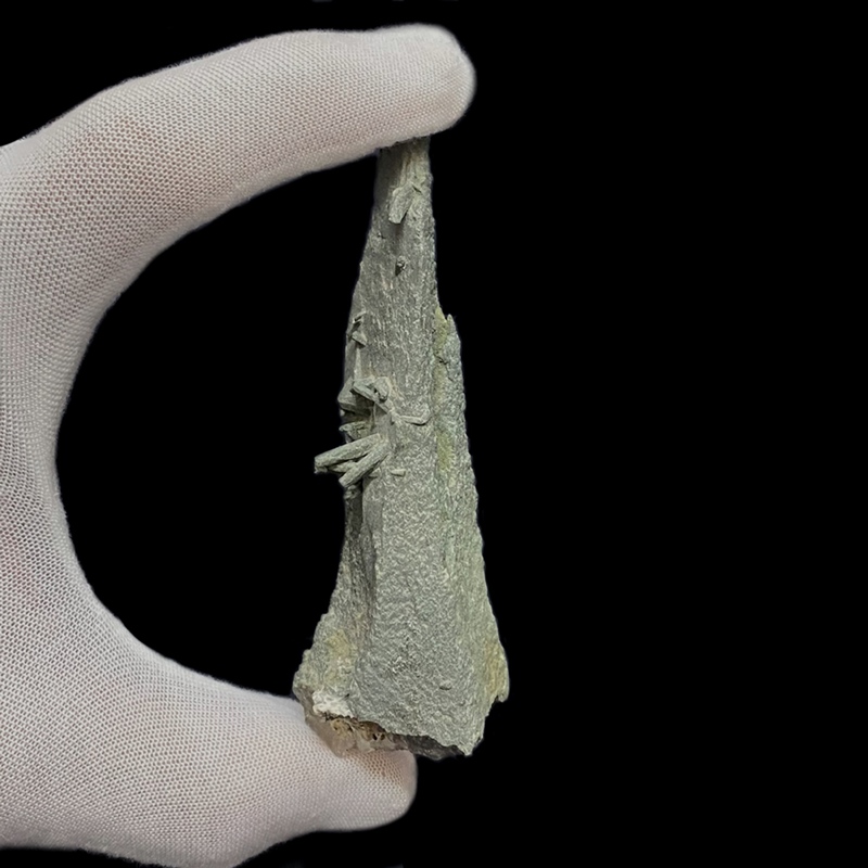 天然石  ガネーシュヒマール産  ヒマラヤ水晶 ポイント クローライトINクォーツ（26133）の画像