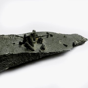 天然石  ガネーシュヒマール産  ヒマラヤ水晶 ポイント クローライトINクォーツ（26133）の画像